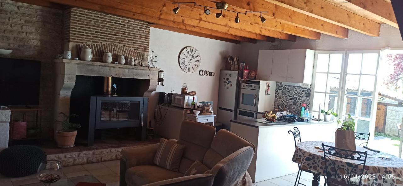 La Maison De Marie Verteuil-sur-Charente المظهر الخارجي الصورة